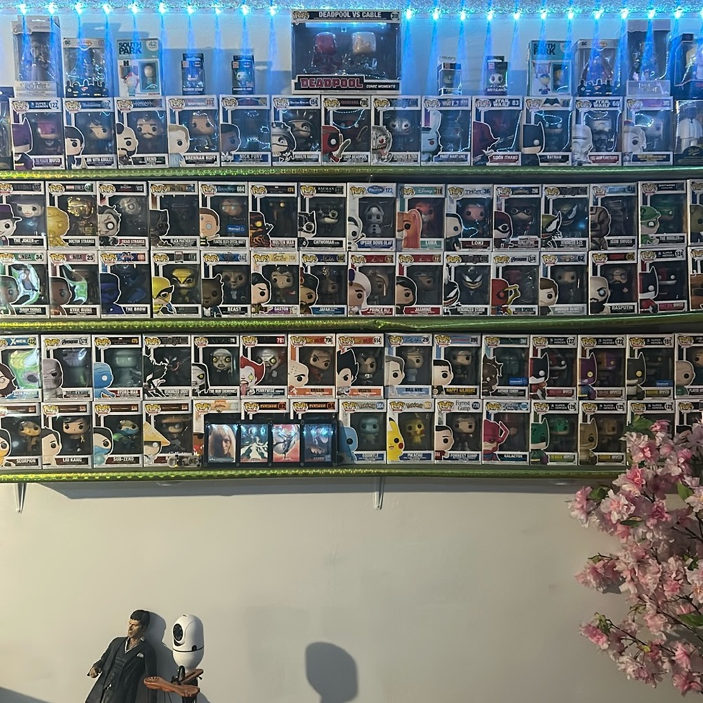 FUNKO POPS! (IMPORTANT MESSAGE ME) Make OFFER ON WHICH U WANT OR HOW MANY WANTED